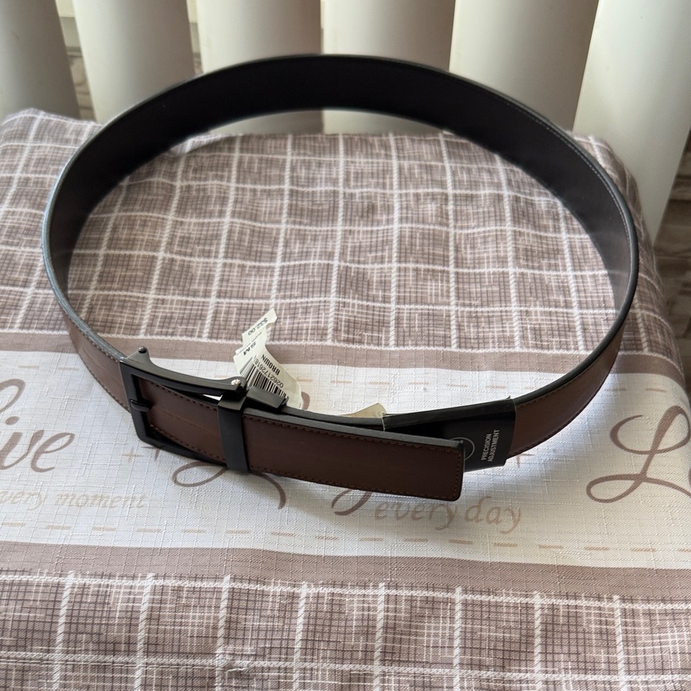Elegant Brown Leather Belt for Men